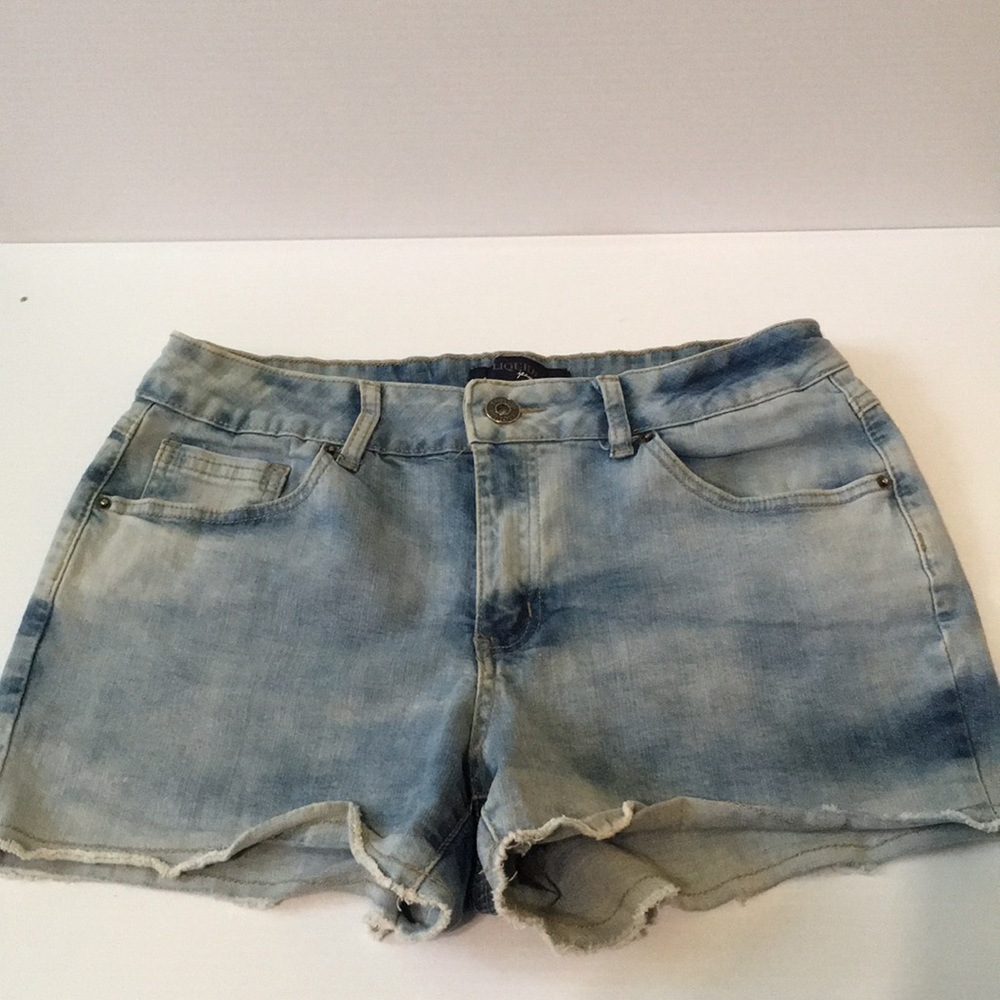 Jean Shorts Sz L . Light blue